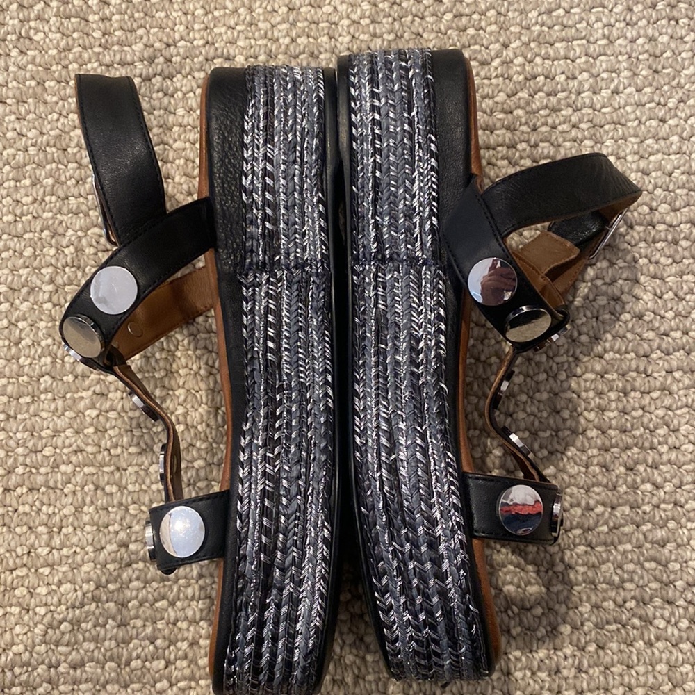 275 platform sandals - Picture 2 of 3